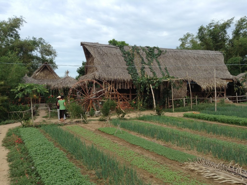 A Traditional Way of Life – Tra Que Organic Herb Garden, Viet Nam