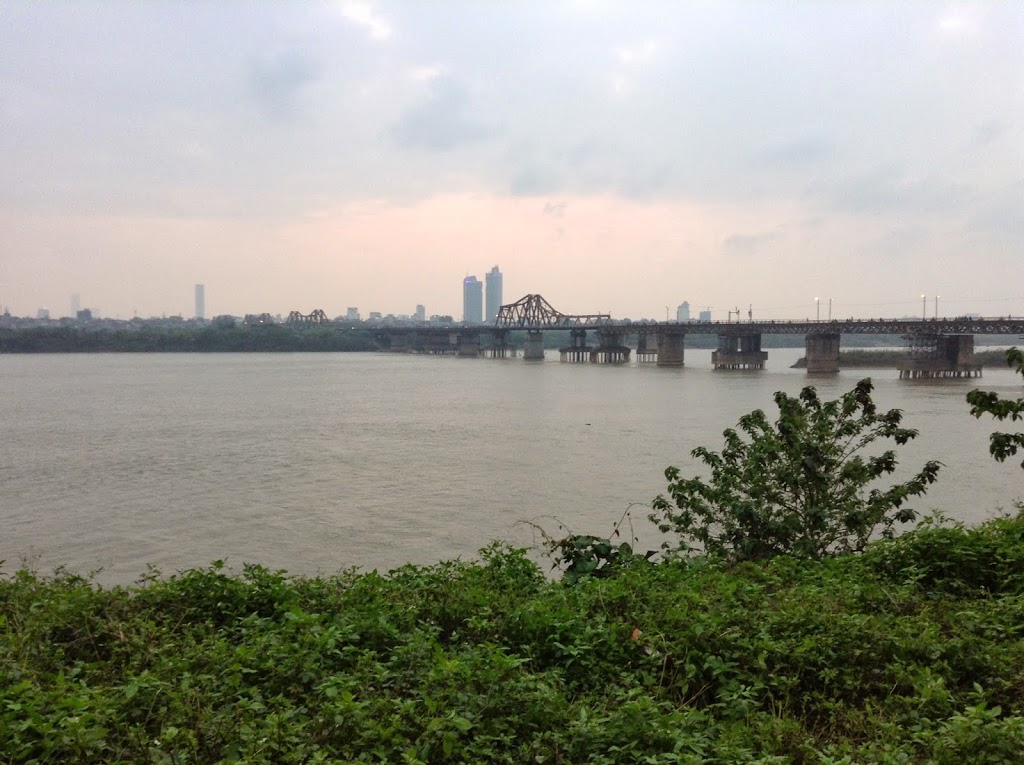 Life on the other side of the Hanoi river, Viet Nam